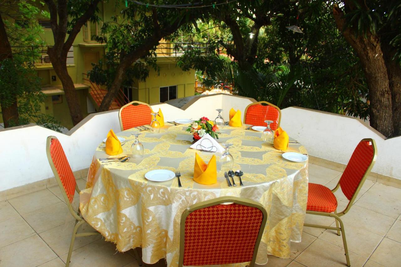 Green Grass Hotel & Restaurant Джафна Екстериор снимка