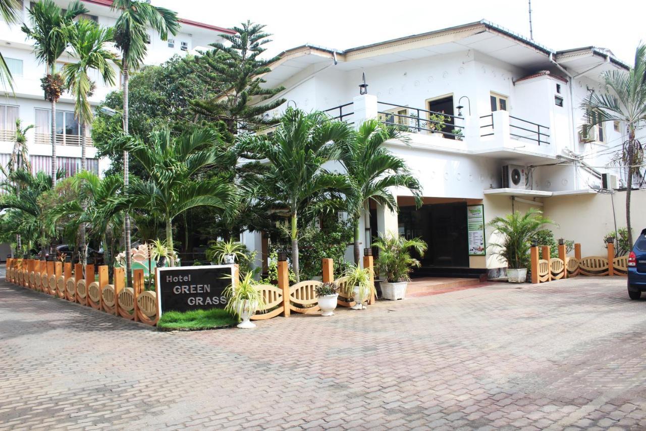 Green Grass Hotel & Restaurant Джафна Екстериор снимка